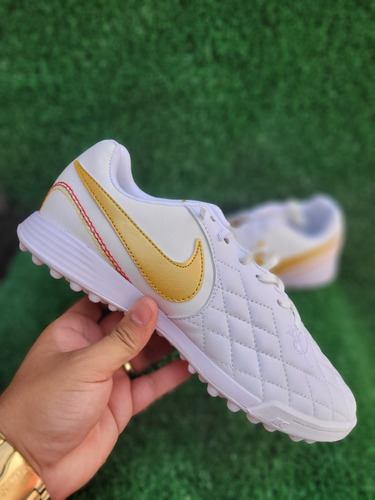 Society Nike Tiempo R10 N° 40