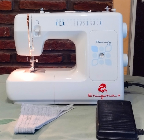 Maquina De Coser Enigma Aeris 