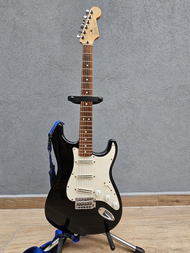 Guitarra Fender Stratocaster Mexico Standard Con Dimarzio 