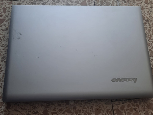 Laptop Lenovo G40-30, 8gb En Ram, Disco Duro Ssd.