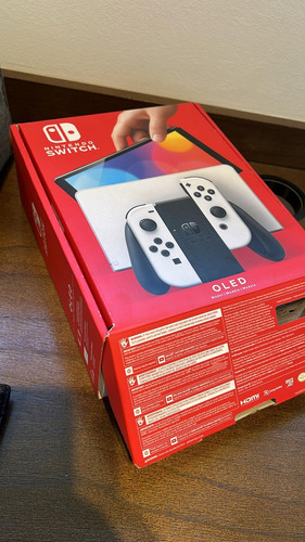 Nintendo Switch Oled 64gb Blanca Y Negro Usada + Accesorios