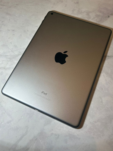 iPad Apple 6th Gen A1893 9.7  32gb Plata Y 2gb De Ram