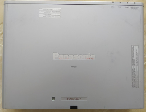 Proyector Panasonic Pt-f200
