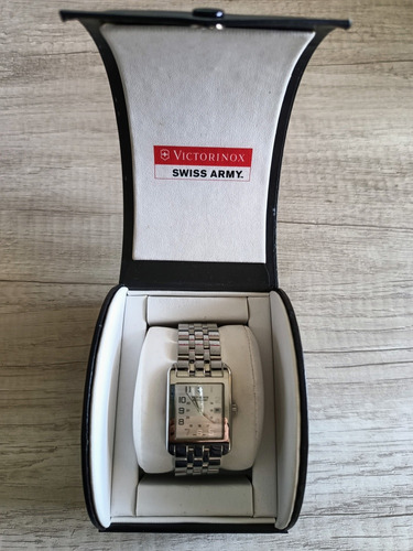 Reloj Victorinox Swiss Army 25020