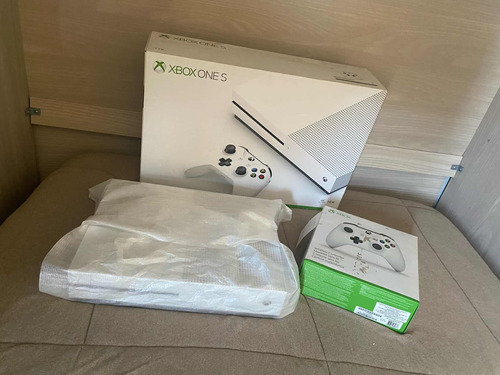 Xbox One S