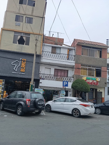 Local Comercial En Primer Piso Con 3 Niveles De Vivienda - Imagen 4