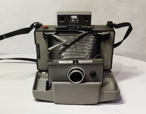 Camara Vintage Polaroid 230 