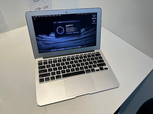 Apple Macbook Air 11 2013 A1465 4gb 256gb