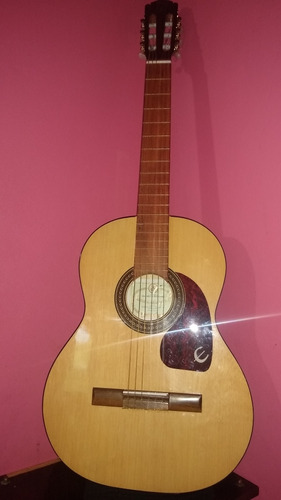 Guitarra Electro-criolla, Antigua Casa Nuñez 