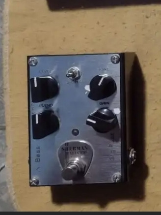 Pedal Sherman Bass Fuzz 9v Analógico