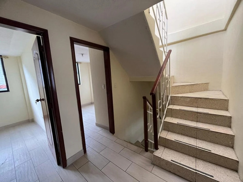 Casa En Anticresis $15.000 Negociable