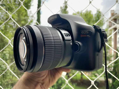 Câmera Canon T6i