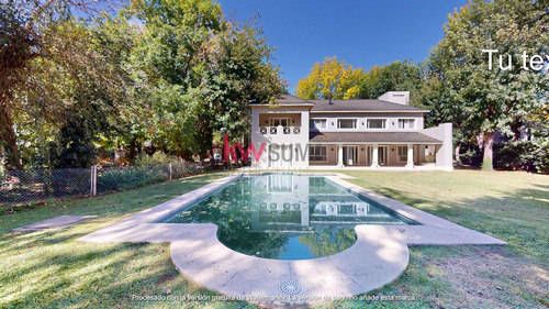 Casa En Venta En Abril Club De Campo