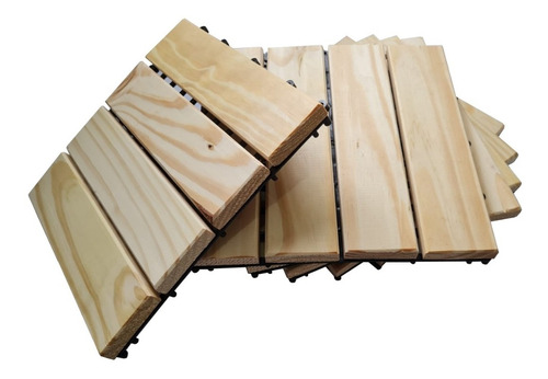 Deck De Madeira Com Base Plástica (madeira De Pinus)