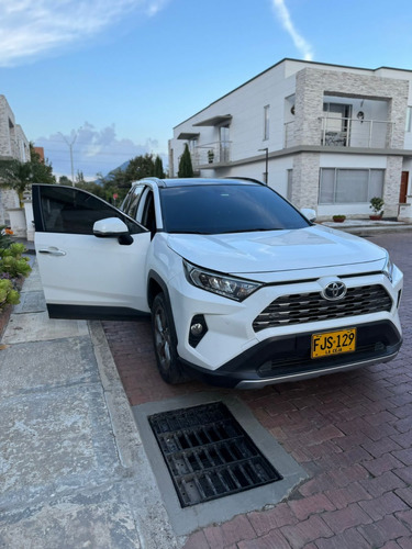 Toyota Rav 4 Modelo 2020 Única Dueña  