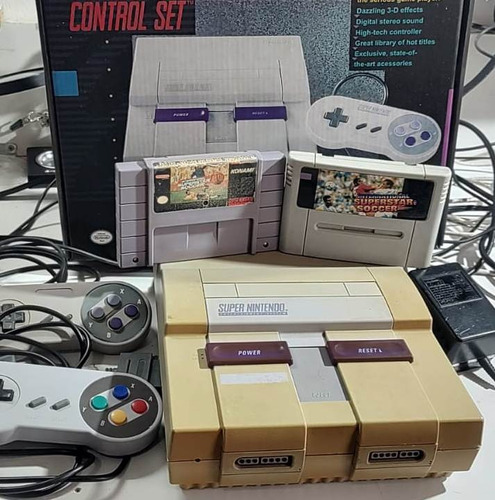 Super Nintendo Snes + Super Star Soccer 1 E 2 + 2 Controles