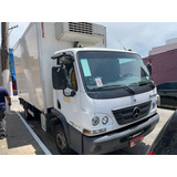 Caminhão Mercedes Benz Accelo 815 2018 Baú Refrigerado