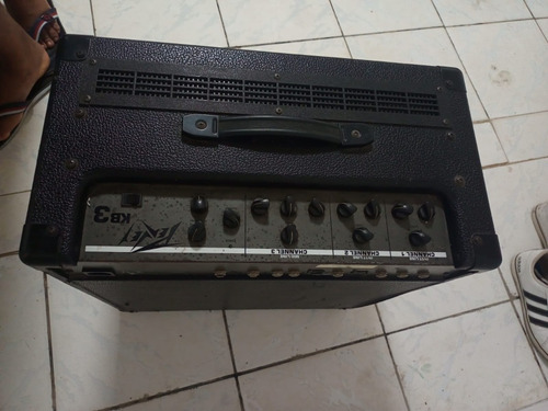 Amplificador De Teclado Peavey Kb3 