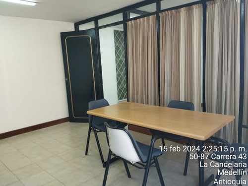 Oficina En Arriendo Centro De Medellin Cerca A La Playa - Imagen 2