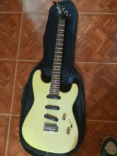 Guitarra Charvette Año 90 