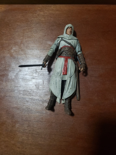 Figura Articulada Original Altair Assassin Creed Con Armas 