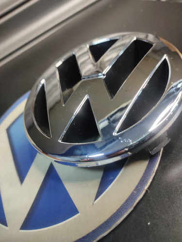 Emblema Delantero Bora Volkswagen Vw  Foto 4