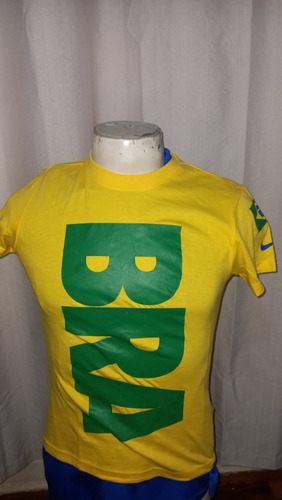 Camisa Brasil Tamanho M Feminina Usada