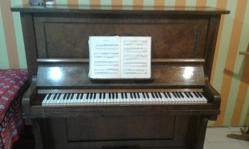 Piano Vertical Alemán Zimmermann 