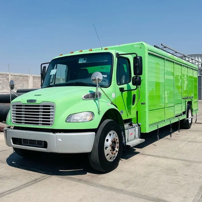 Camión Refresquero Freightliner M2 106 Año 2018