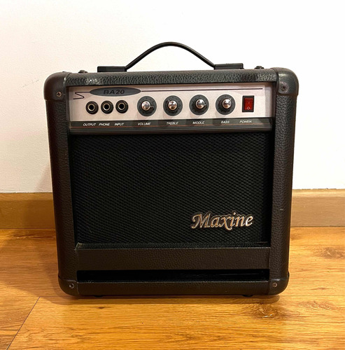 Amplificador Para Bajo Maxine