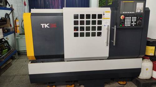 Torno Cnc. Baoji Con Controlador Fanuc, Muy Poco Uso.