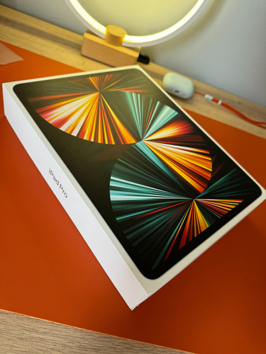 Tablet Apple iPad Pro 12.9  5ta Generación Wifi 128gb Gris