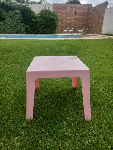 Mesa Infantil Plástica Color Rosa