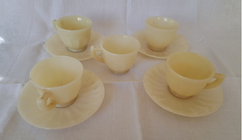 Juego De 4 Tazas De Cafe Con Sus Platos Rigopal Retro B15