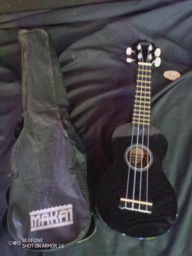 Ukelele Makai Soprano Mk10bk Soprano Con Funda Envíos!!!