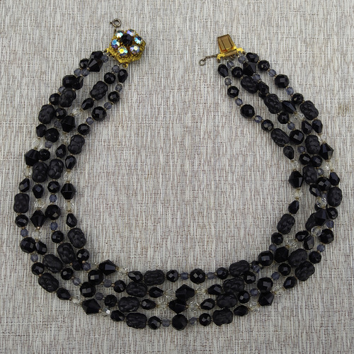 Collar Cristal Negro De 4 Vueltas Antiguo