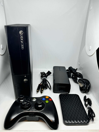 Xbox 360 E 