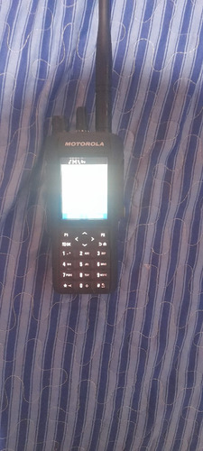 Handy Motorola R7.