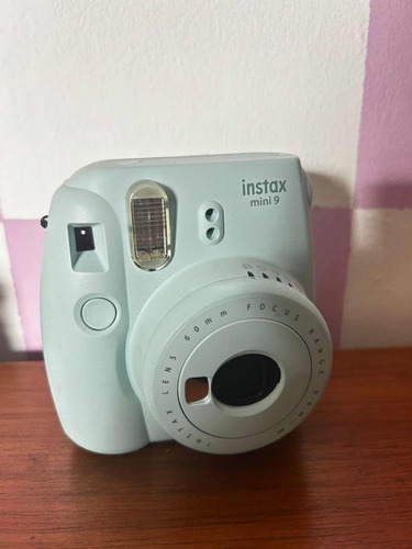 Câmera Instantânea Fujifilm Instax Mini 9