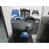 Xbox One X 1tb Standard Color  Negro, Incluye 3 Controles