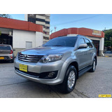 Toyota Fortuner / Modelo 2.016