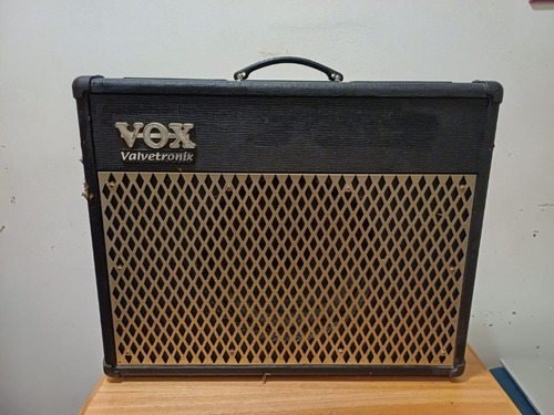 Amplificador Vox Valvetronix - Vox Vfs2 Valvular 