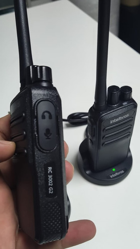 Radio Comunicador Intelbrás Rc3002 Par C/ Acessório E Fone