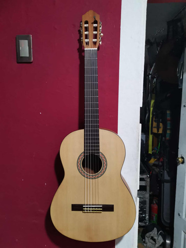 Guitarra Acustica Yamaha C40 Nueva Línea