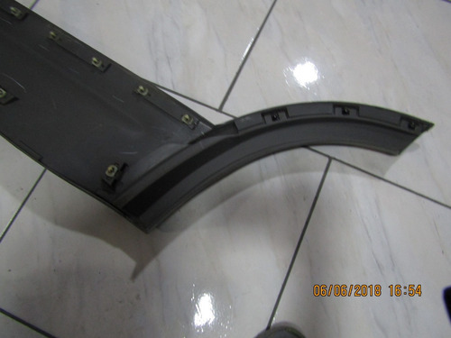 Moldura Puerta Trasera Derecha Ford Escape 2001-2006 Foto 5