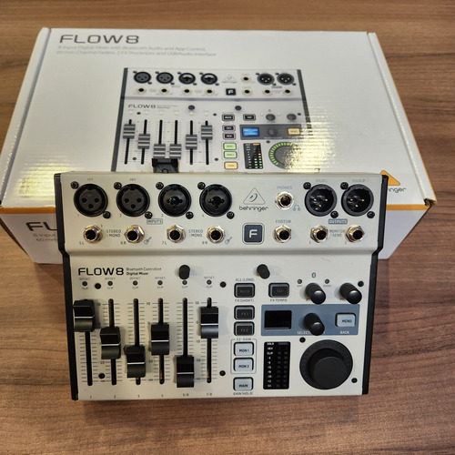 Mesa Digital De Som Behringer Flow 8, Zero Na Caixa.