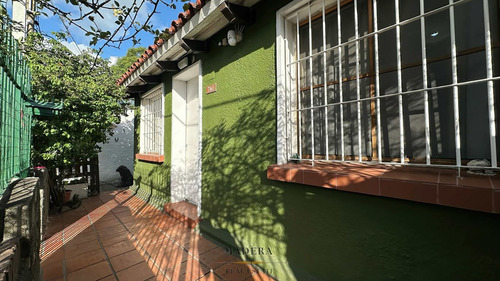 La Teja Casa 2 Dormitorios Con 3 Cocheras Fondo Y Barbacoa - Imagen 2