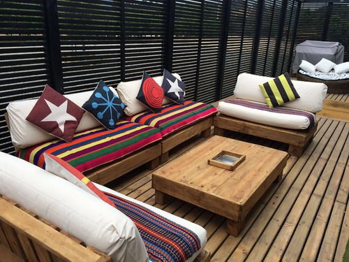 Terraza De Pallets Palet Cuatro Sillones Más Mesa De Centro