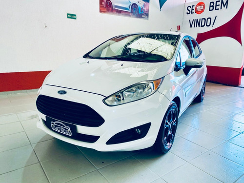 Fiesta Sedan 1.6 Flex Se Cambio Manual 2015 Completo Branco