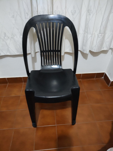 Silla Plástica Negra